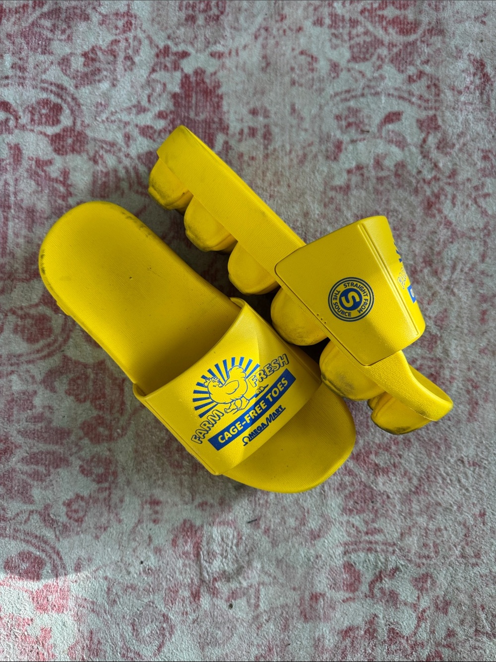 Omega Mart Yellow Slide Sandals - Cage-Free Toes Design M7.5/W9